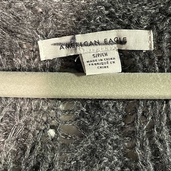 American Eagle Gray Sweater Size Small - Picture 3 of 3